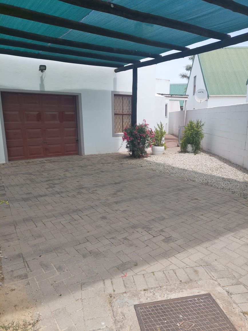 3 Bedroom Property for Sale in Skiathos Western Cape
